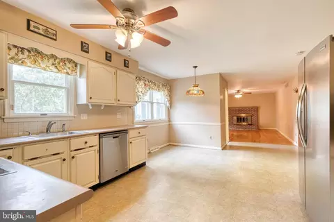 2906 Paper Mill Rd, Phoenix, MD 21131 photo 12