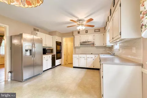 2906 Paper Mill Rd, Phoenix, MD 21131 photo 11