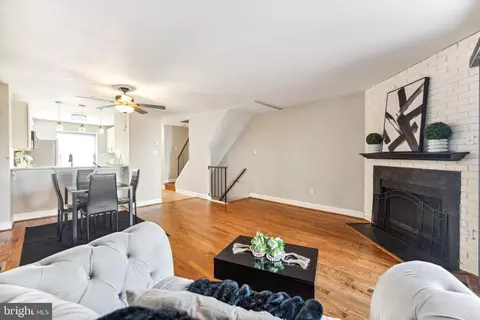 2418 Kevsway Ct, Windsor Mill, MD 21244 photo 9