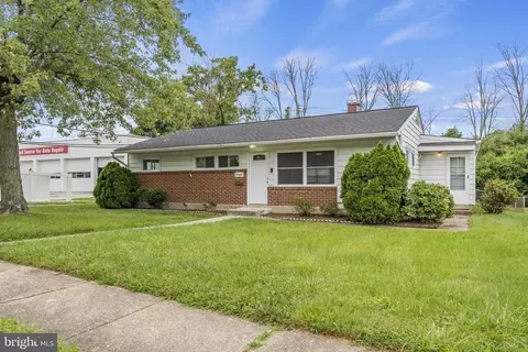 8606 Richmond Ave, Parkville, MD 21234
