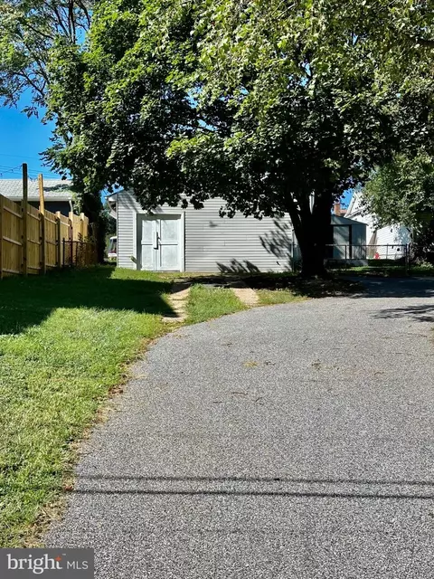 310 2nd Ave, Halethorpe, MD 21227 photo 37