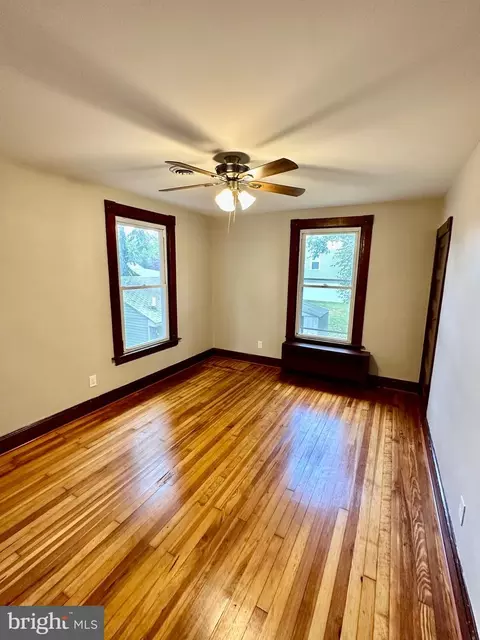 310 2nd Ave, Halethorpe, MD 21227 photo 23