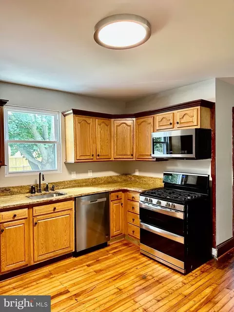 310 2nd Ave, Halethorpe, MD 21227 photo 9