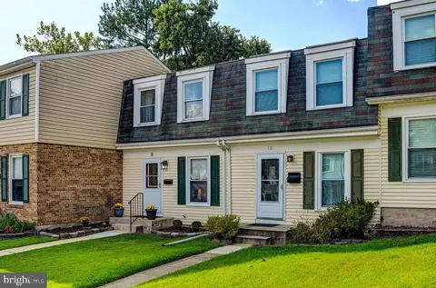 8 Pickens Ct, Nottingham, MD 21236
