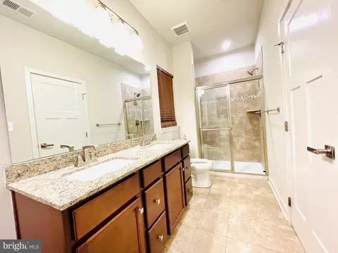 601 Colindale St, Middle River, MD 21220 photo 6