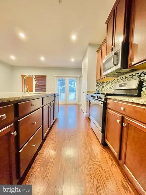 601 Colindale St, Middle River, MD 21220 photo 14