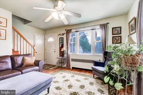 5923 Meadow Rd, Baltimore, MD 21206 photo 2