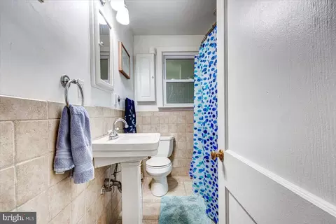 5923 Meadow Rd, Baltimore, MD 21206 photo 8
