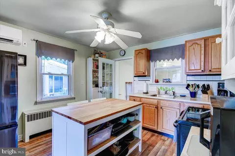 5923 Meadow Rd, Baltimore, MD 21206 photo 5