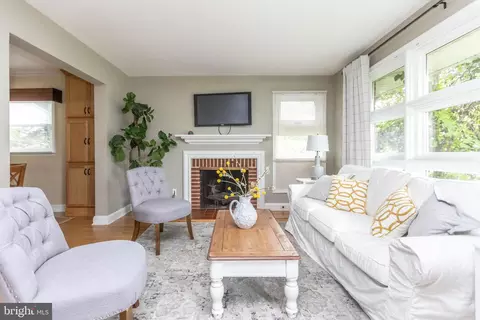 702 Walker Ave, Baltimore, MD 21212 photo 3