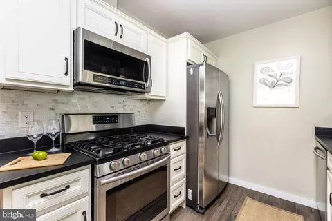 702 Walker Ave, Baltimore, MD 21212 photo 14