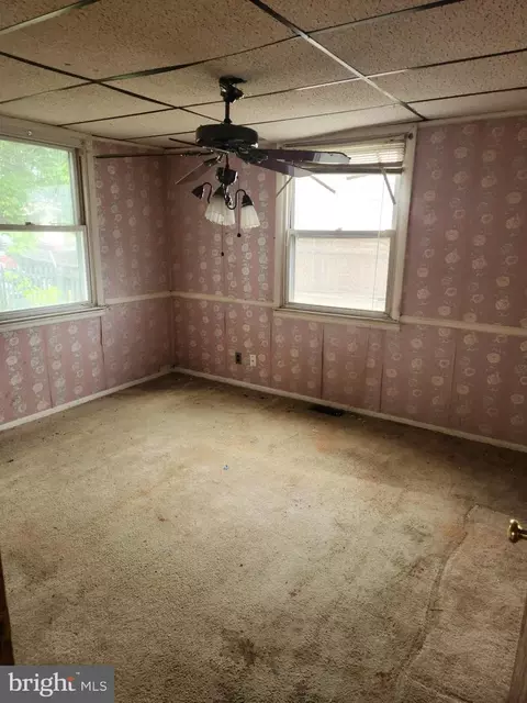 8133 Cornwall Rd, Dundalk, MD 21222 photo 9