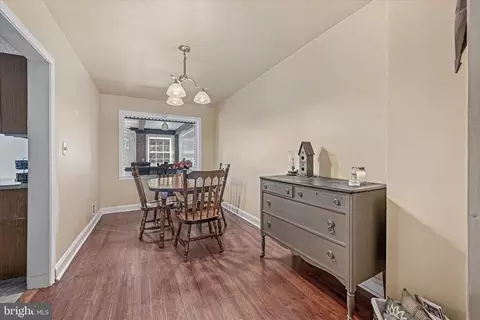128 Riverthorn Rd, Middle River, MD 21220 photo 8