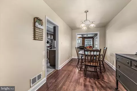 128 Riverthorn Rd, Middle River, MD 21220 photo 7