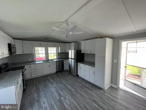 115 Lariat, Middle River, MD 21220 photo 7