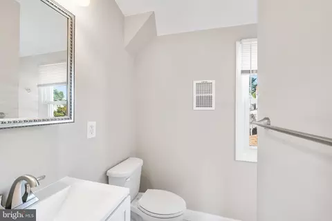 304 Willow Ave, Baltimore, MD 21206 photo 19