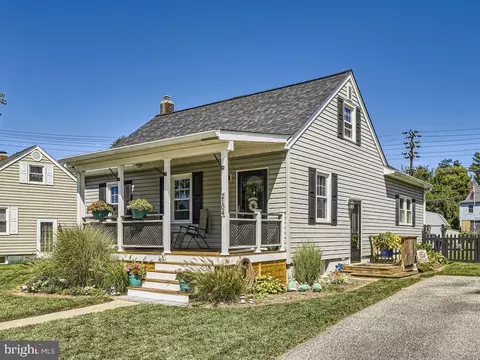 2104 Gaylawn Dr, Halethorpe, MD 21227