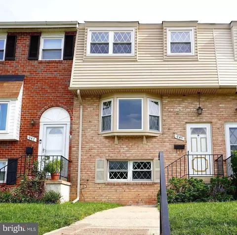 945 Elm Rd, Halethorpe, MD 21227