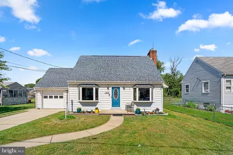7304 School Ln, Dundalk, MD 21222