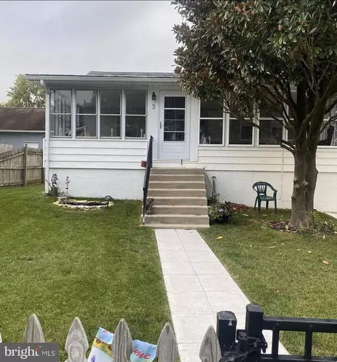 3 Turn Ct, Middle River, MD 21220 photo 1