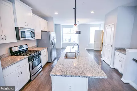 31 Ironwood Ct, Rosedale, MD 21237