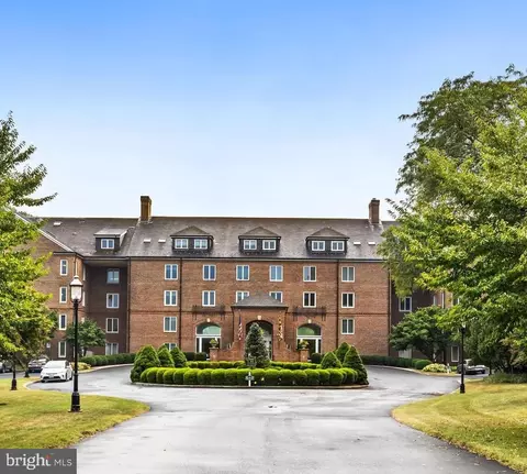2331 Old Court Rd #302, Pikesville, MD 21208