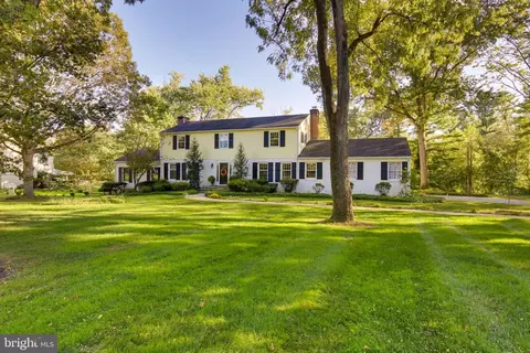 307 Chapelwood Ln, Lutherville Timonium, MD 21093