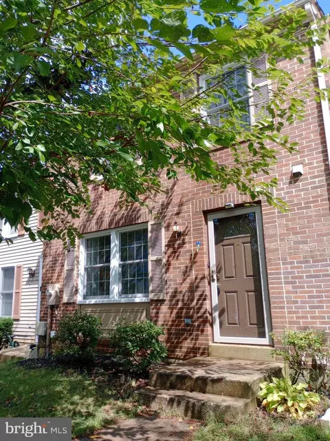 7 Strand Ct, Owings Mills, MD 21117