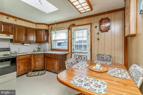 3 Glider Dr, Middle River, MD 21220 photo 10