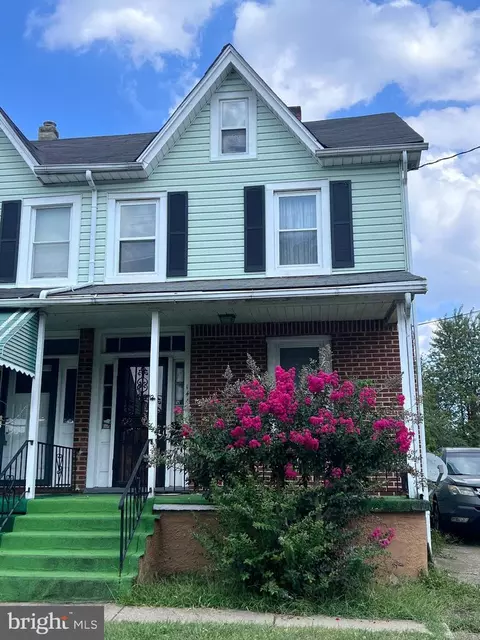144 Winters Ln, Catonsville, MD 21228