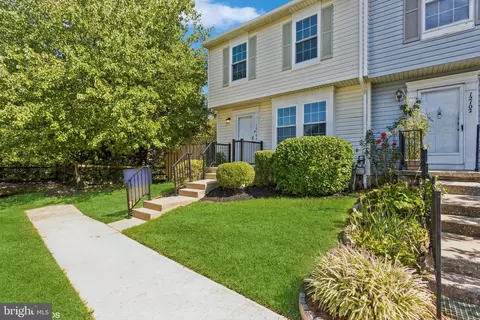 12100 Sugar Mill Cir, Middle River, MD 21220