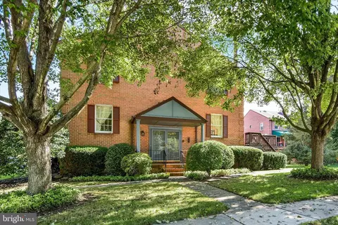 9 Silversage Ct, Cockeysville, MD 21030