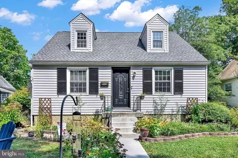 302 Brook Rd, Towson, MD 21286 photo 2