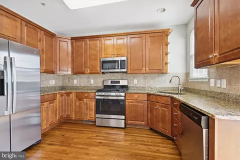 115 Hearth Ct, Baltimore, MD 21212 photo 14