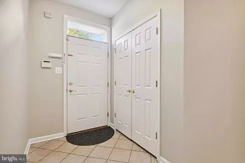 115 Hearth Ct, Baltimore, MD 21212 photo 4