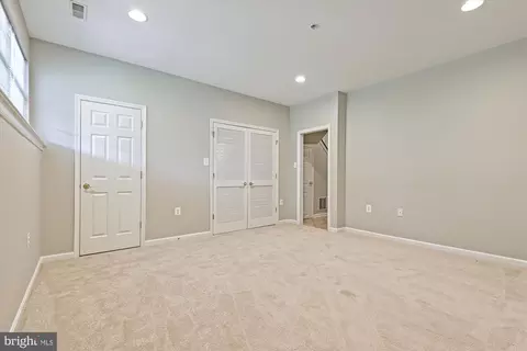 115 Hearth Ct, Baltimore, MD 21212 photo 6