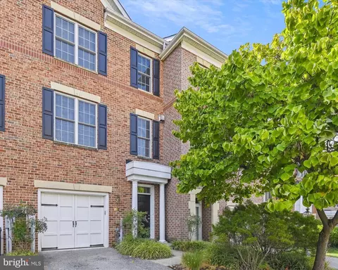 115 Hearth Ct, Baltimore, MD 21212