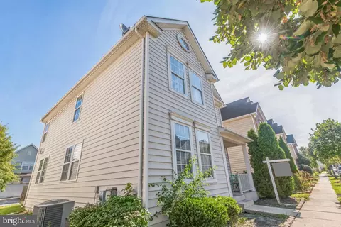 711 Luke Rd, Middle River, MD 21220 photo 2
