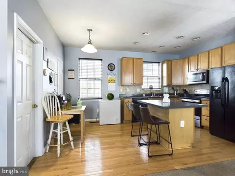 711 Luke Rd, Middle River, MD 21220 photo 12