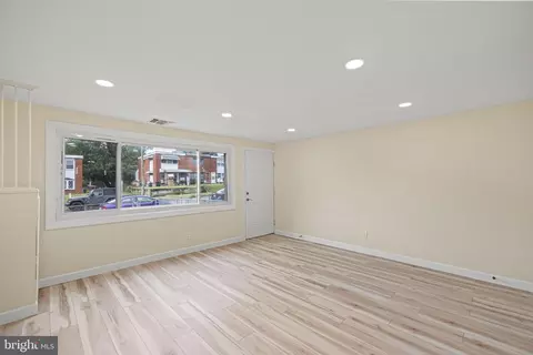 2778 Yarnall Rd, Halethorpe, MD 21227 photo 5