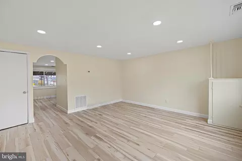 2778 Yarnall Rd, Halethorpe, MD 21227 photo 4