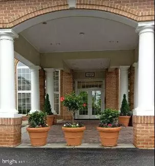400 Symphony Cir #234F, Cockeysville, MD 21030