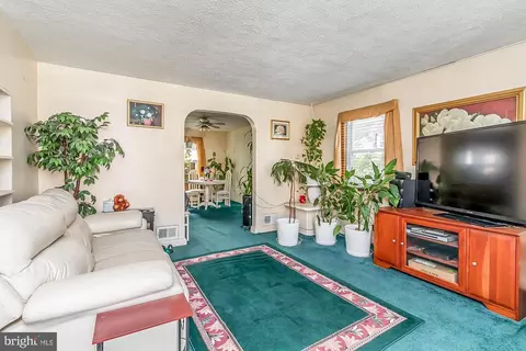 7847 Gough St, Baltimore, MD 21224 photo 4
