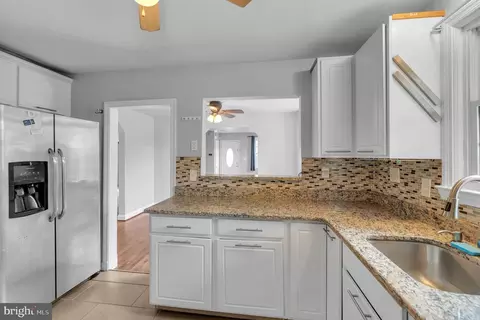 5602 Windsor Mill Rd, Gwynn Oak, MD 21207 photo 15