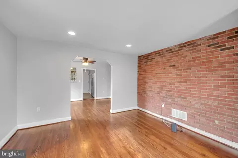 5602 Windsor Mill Rd, Gwynn Oak, MD 21207 photo 4