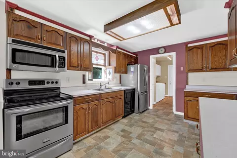 18301 Brick Store Rd, Hampstead, MD 21074 photo 3