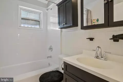4406 Norfen Rd, Halethorpe, MD 21227 photo 11