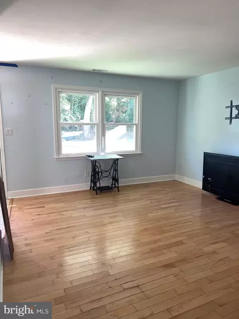 8008 Penwood Ave, Sparrows Point, MD 21219 photo 2