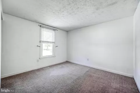 9748 Denrob Ct, Parkville, MD 21234 photo 15