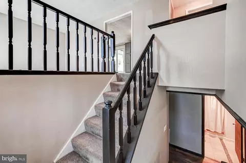 9748 Denrob Ct, Parkville, MD 21234 photo 3